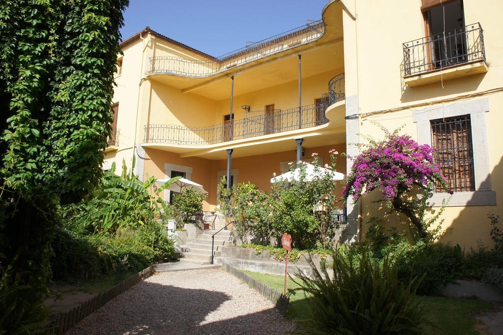 Hostal La Colonial Madrigal de la Vera Exterior photo